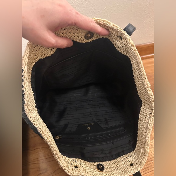 Tommy Bahama Woven Paper Shoulder Bag - Picture 3 of 3